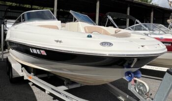2003 Sea Ray Sundeck 200 bow