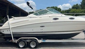 2007 Sea Ray Sundancer 240 side